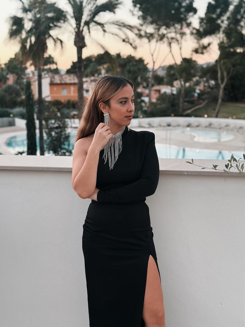 ONE SHOULDER MAXI DRESS