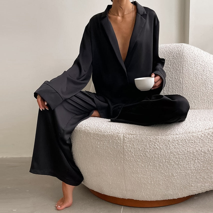 SILK SUIT SISI