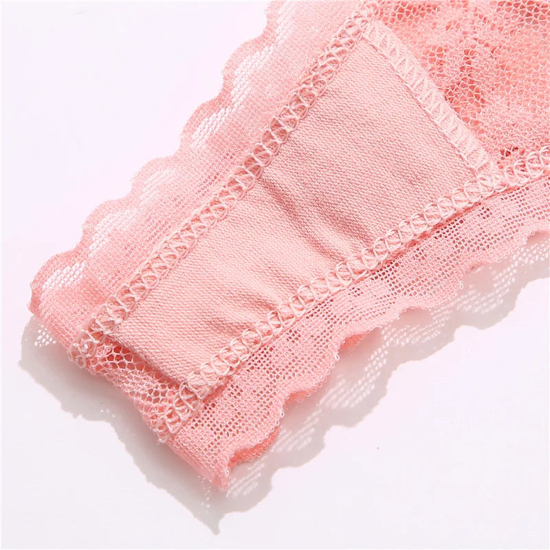 PACK OF 3 LACE UNDERPANTS (one pair for 4$)