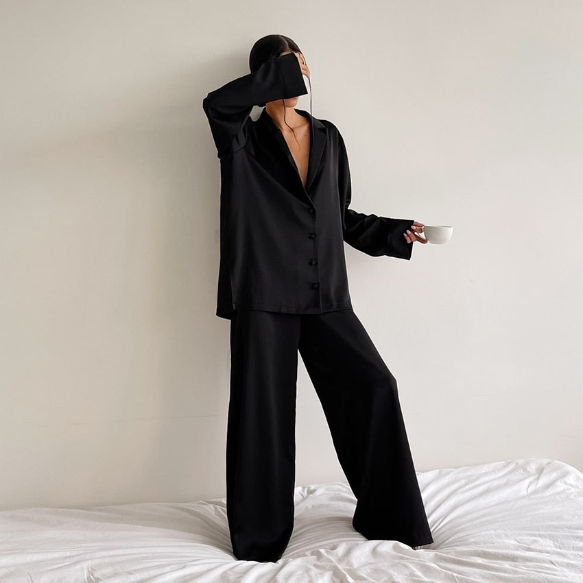 SILK SUIT SISI