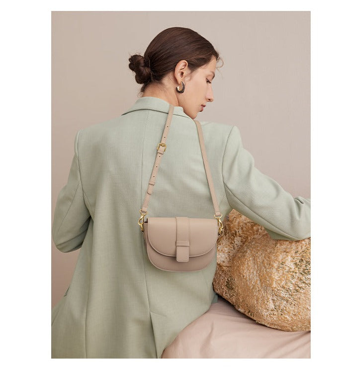 CUTE MINI CROSSBODY