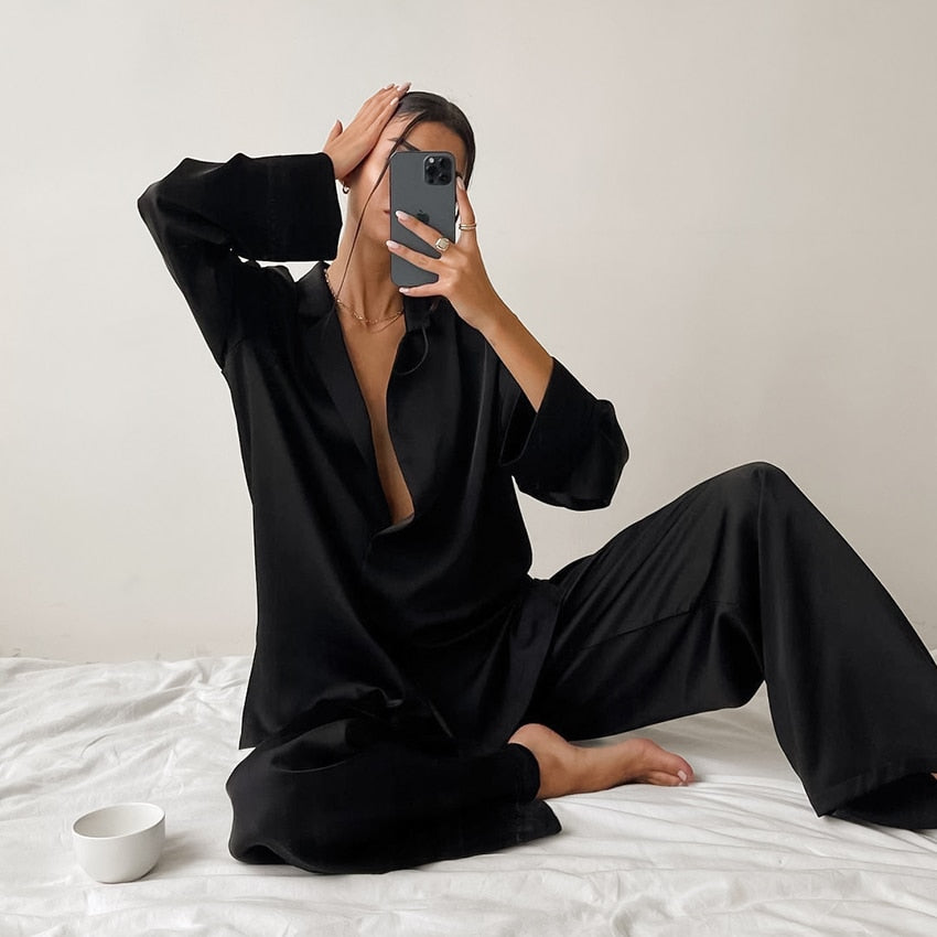 SILK SUIT SISI