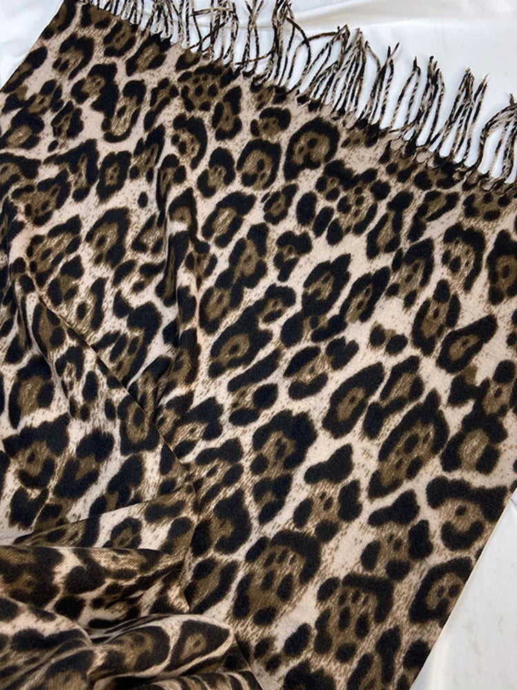 LEOPARD SCARF