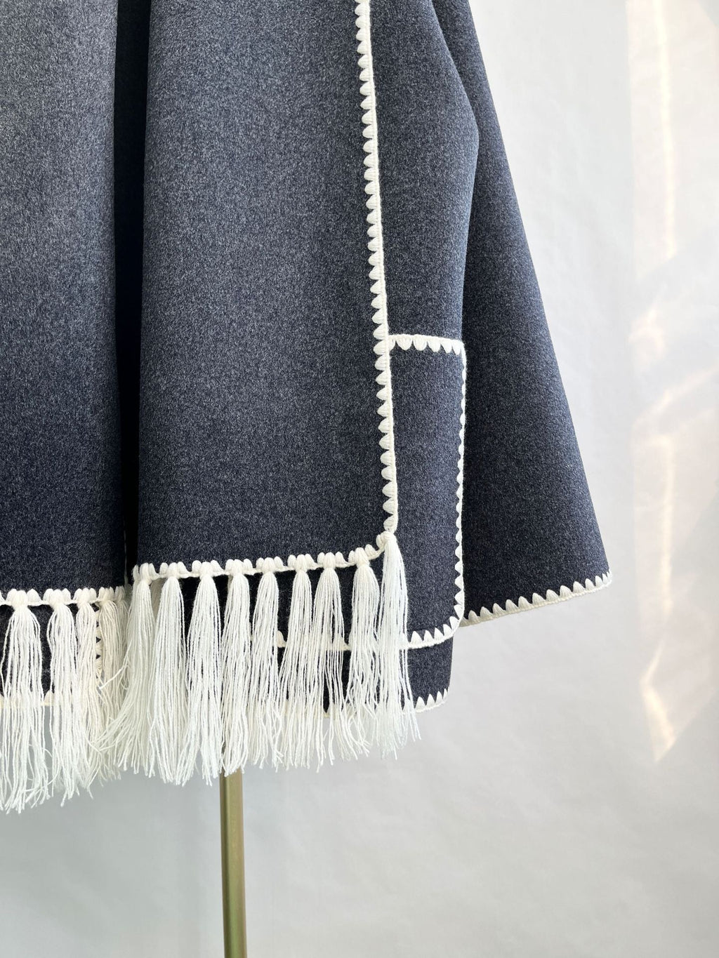 TOTEM COAT