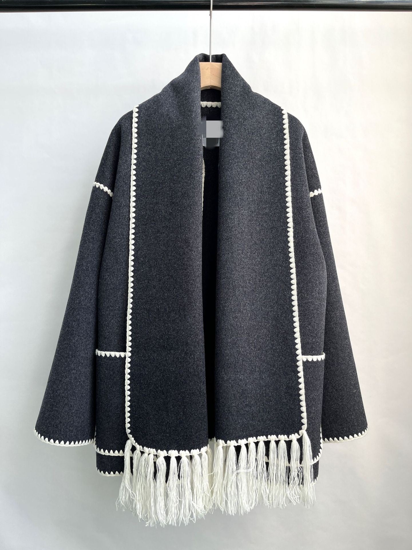 TOTEM COAT