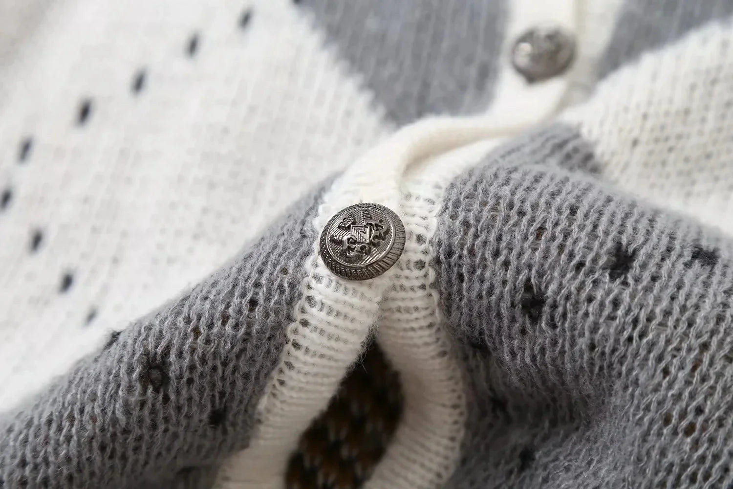 ARGYLE SWEATER