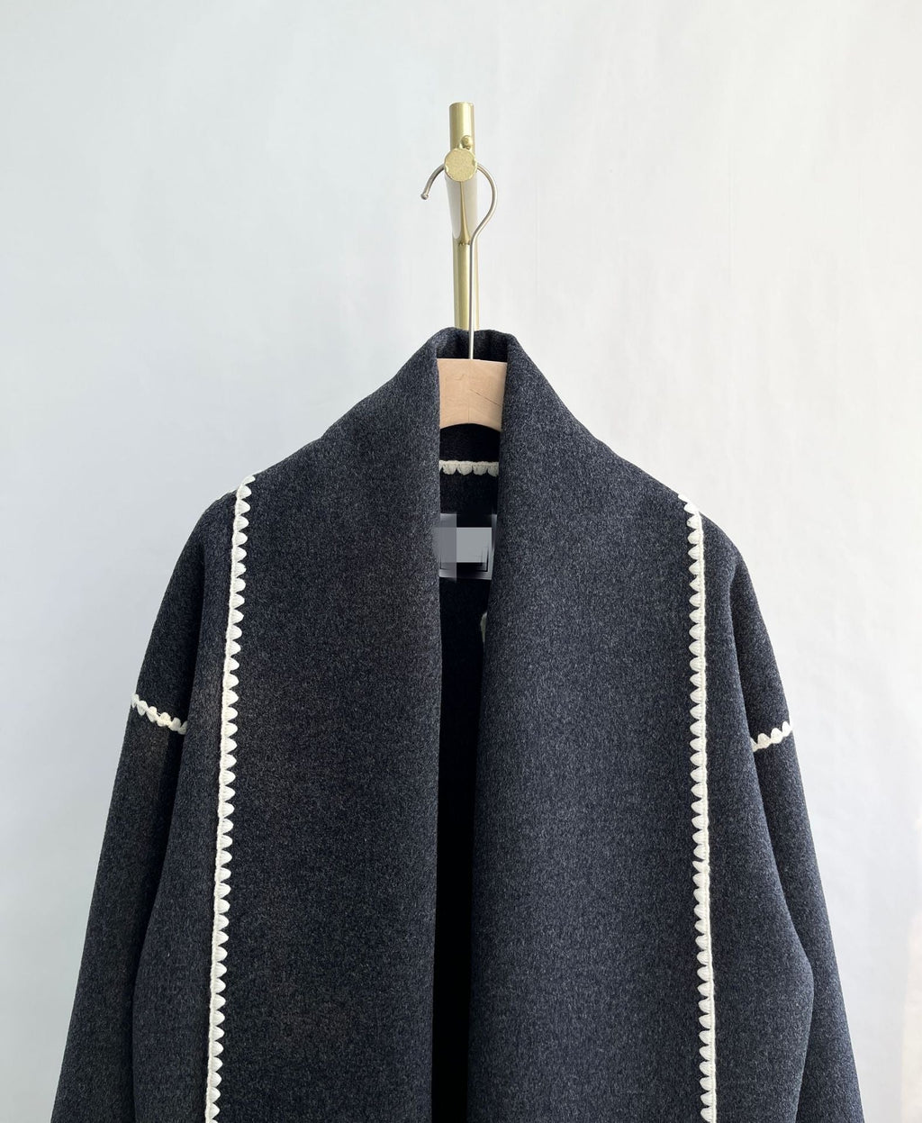 TOTEM COAT