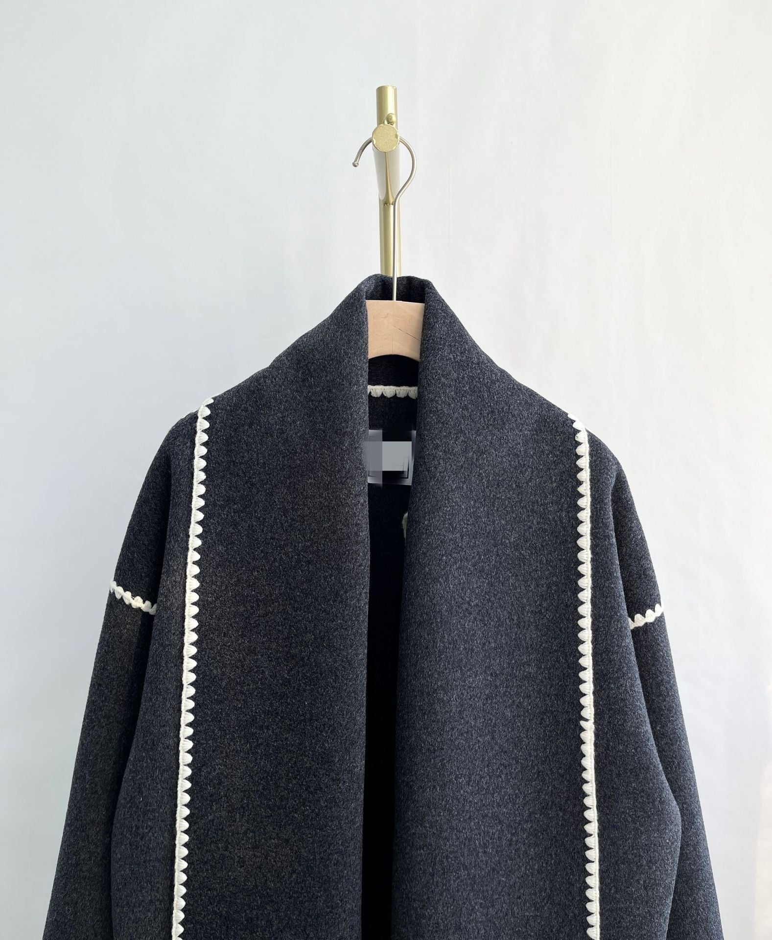 TOTEM COAT