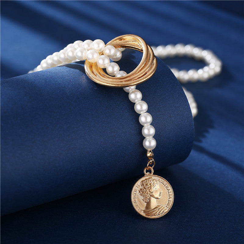 LASSO NECKLACE