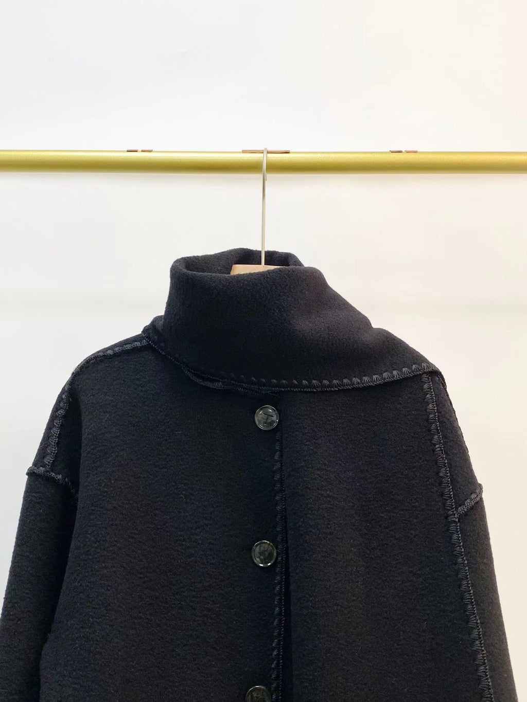 TOTEM COAT