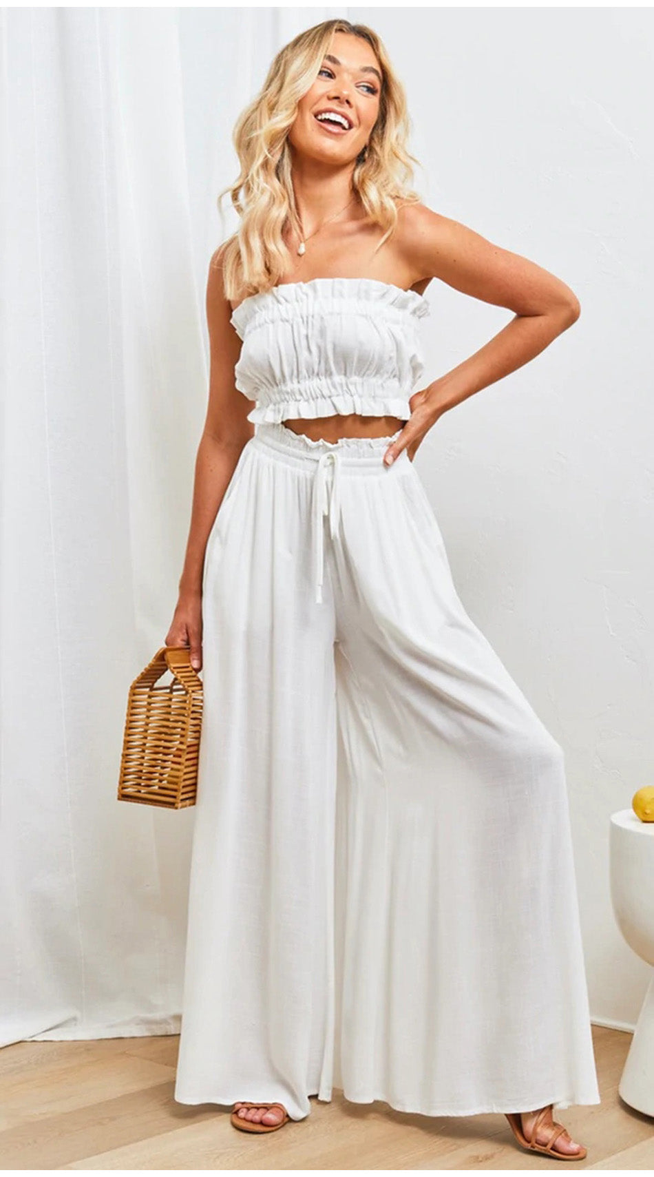 WHITE BAGGY
