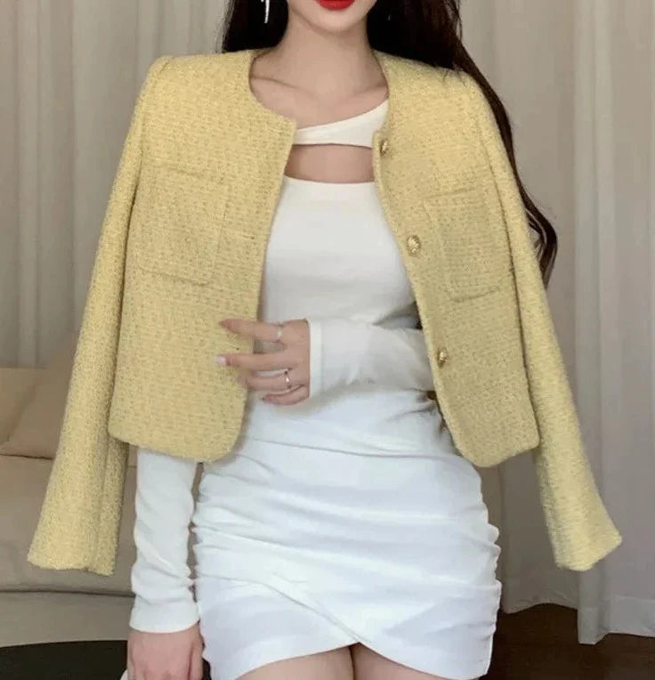MOLLY BLAZER