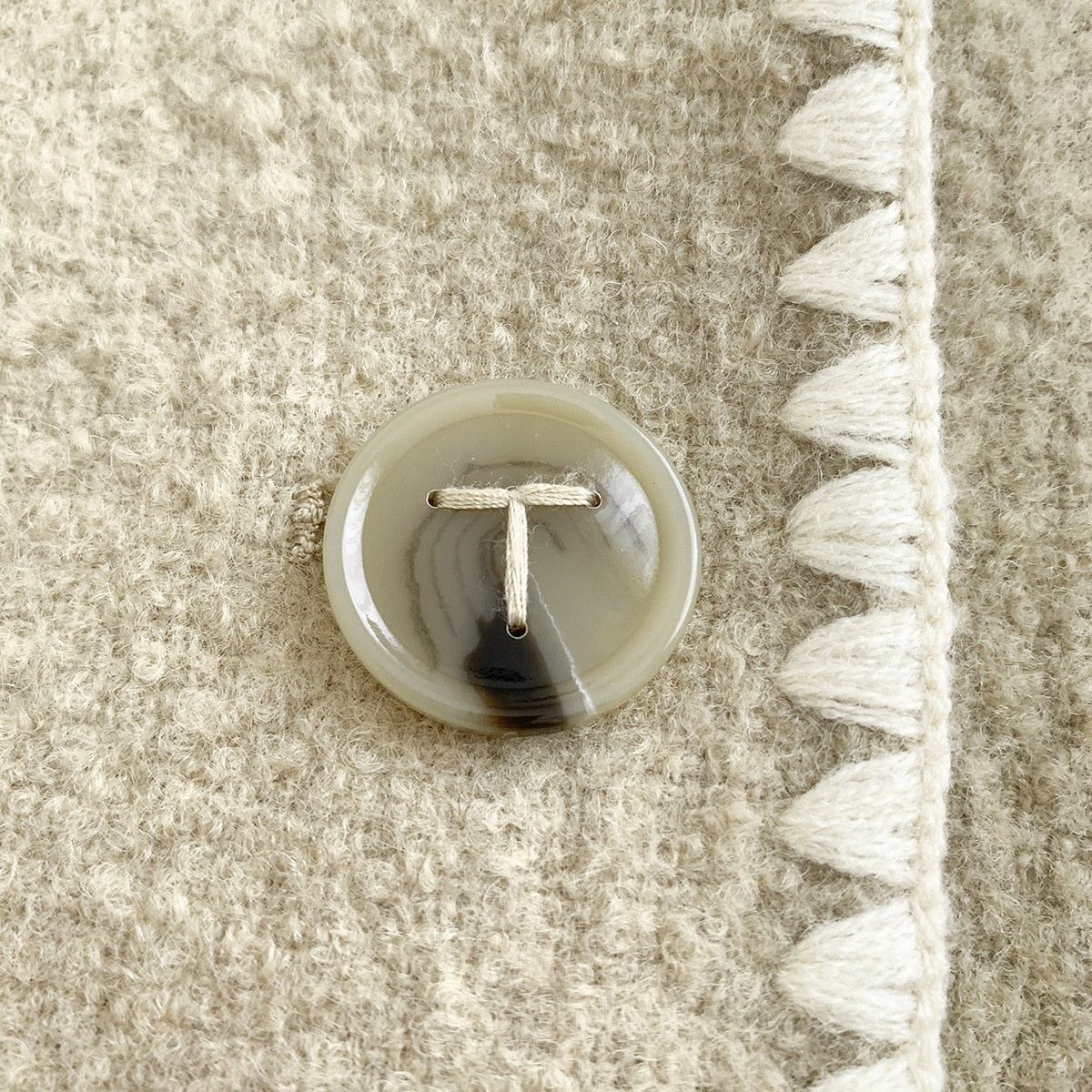 TOTEM COAT