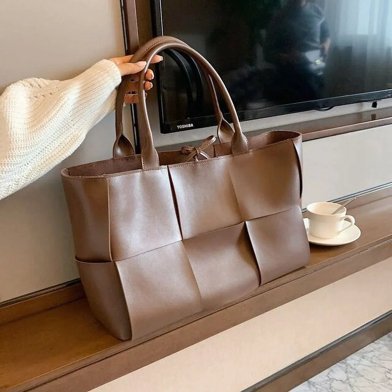 LARGE LEATHER BAG